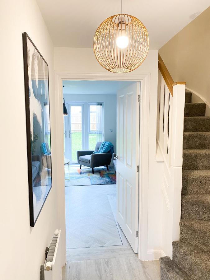 Tudors Esuites 3 Bed House Garden & Netflix Birmingham Extérieur photo